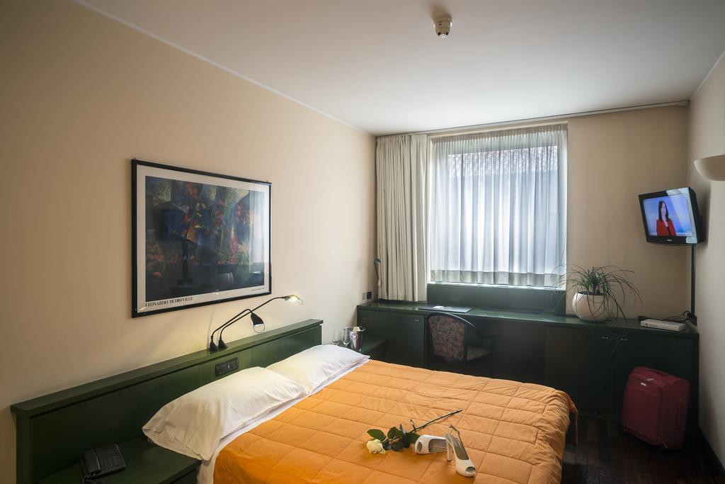Hotel Del Riale Parabiago Room photo